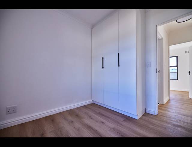 3 BEDROOM FREEHOLD FOR SALE IN MILKWOOD PARK